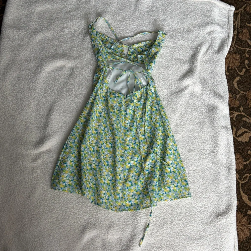 Princess Polly Blue and Yellow Floral Dress - Picture 2 of 3